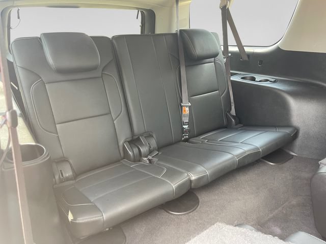 Used 2020 Chevrolet Suburban LT w/ Luxury Package AWD/4WD image 13