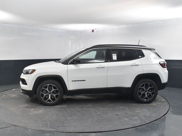 Used 2025 Jeep Compass Limited image 5