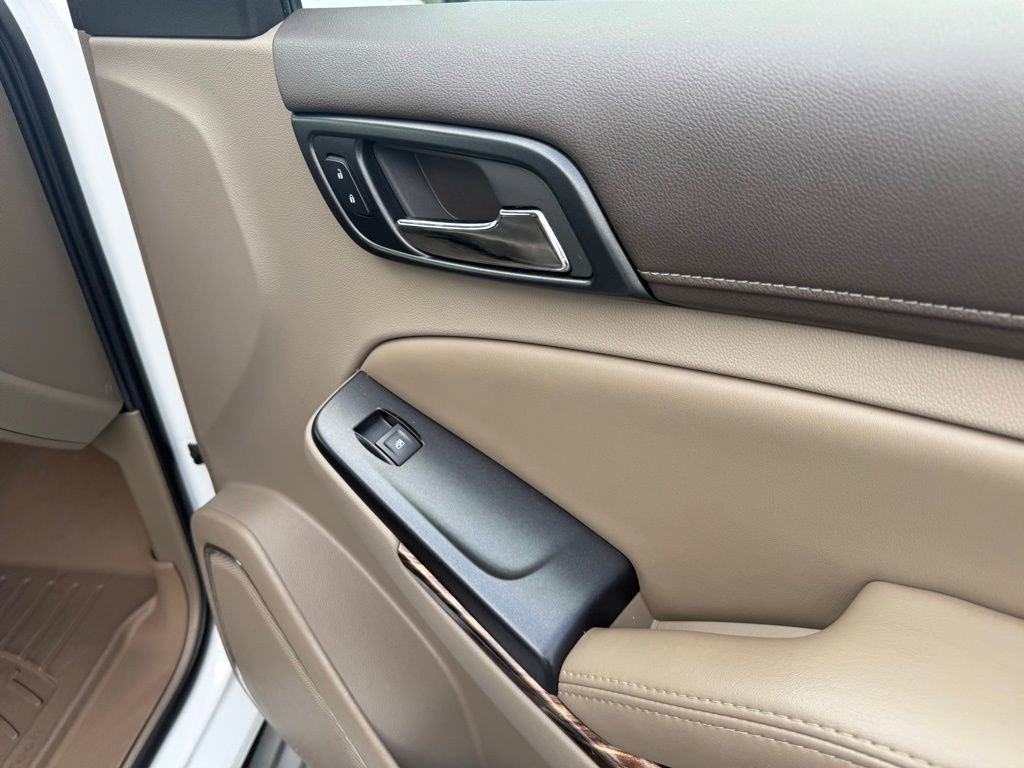 Used 2015 GMC Yukon SLT w/ HD Trailering Package image 31