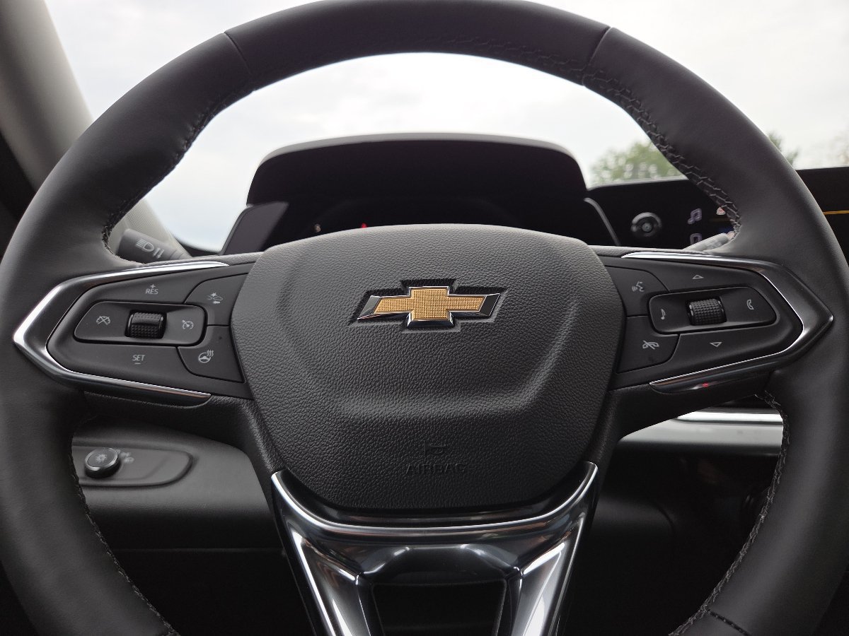 New 2026 Chevrolet Trax LT w/ Driver Confidence Package FWD image 27