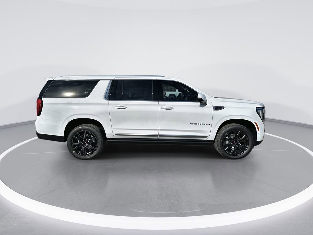 New 2026 GMC Yukon XL Denali w/ Sun & Power Step Package AWD/4WD image 9
