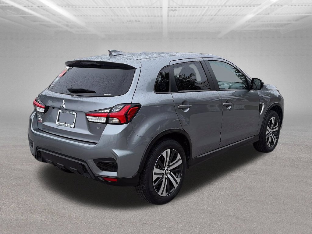 Used 2025 Mitsubishi Outlander Sport SE AWD/4WD image 5