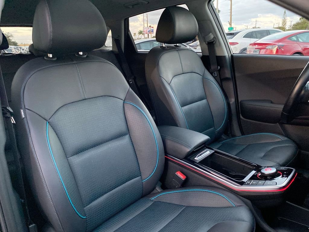 Used 2021 Kia Niro EX Premium w/ Cold Weather Package image 38