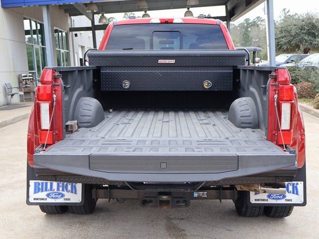 Certified 2020 Ford F450 Platinum w/ FX4 Off-Road Package image 5