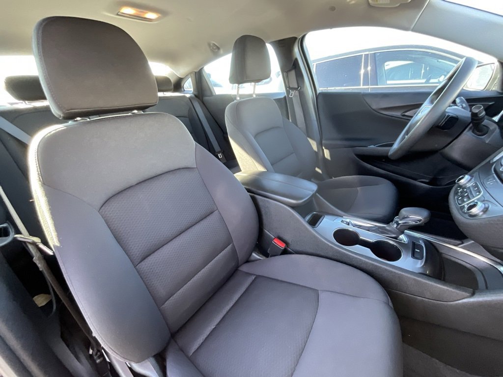 Used 2023 Chevrolet Malibu LT image 17
