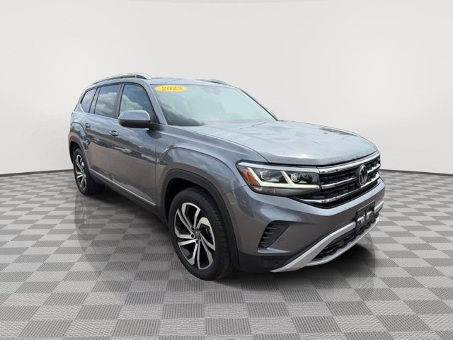 Used 2023 Volkswagen Atlas SEL AWD/4WD image 2