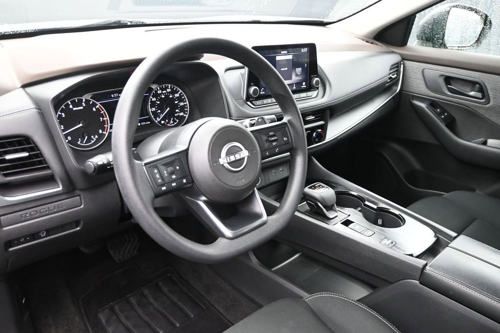 Used 2023 Nissan Rogue S FWD image 17
