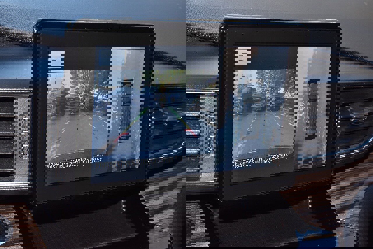 Used 2021 Ford Explorer Limited w/ Equipment Group 301A image 30