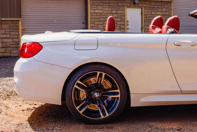 Used 2015 BMW M4 Convertible image 10