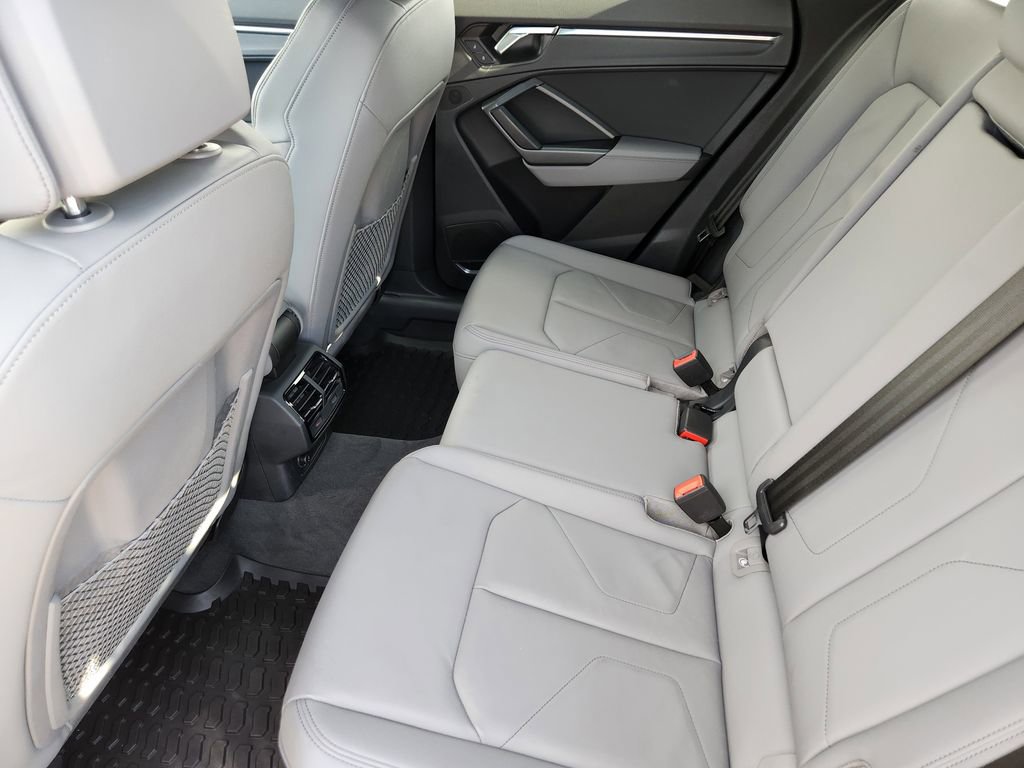 Used 2020 Audi Q3 2.0T Prestige image 29