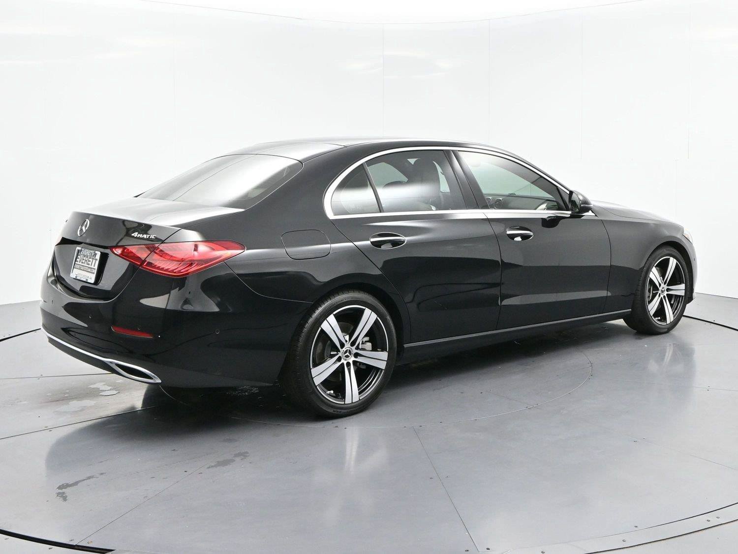 Used 2025 Mercedes-Benz C 300 4MATIC Sedan image 7