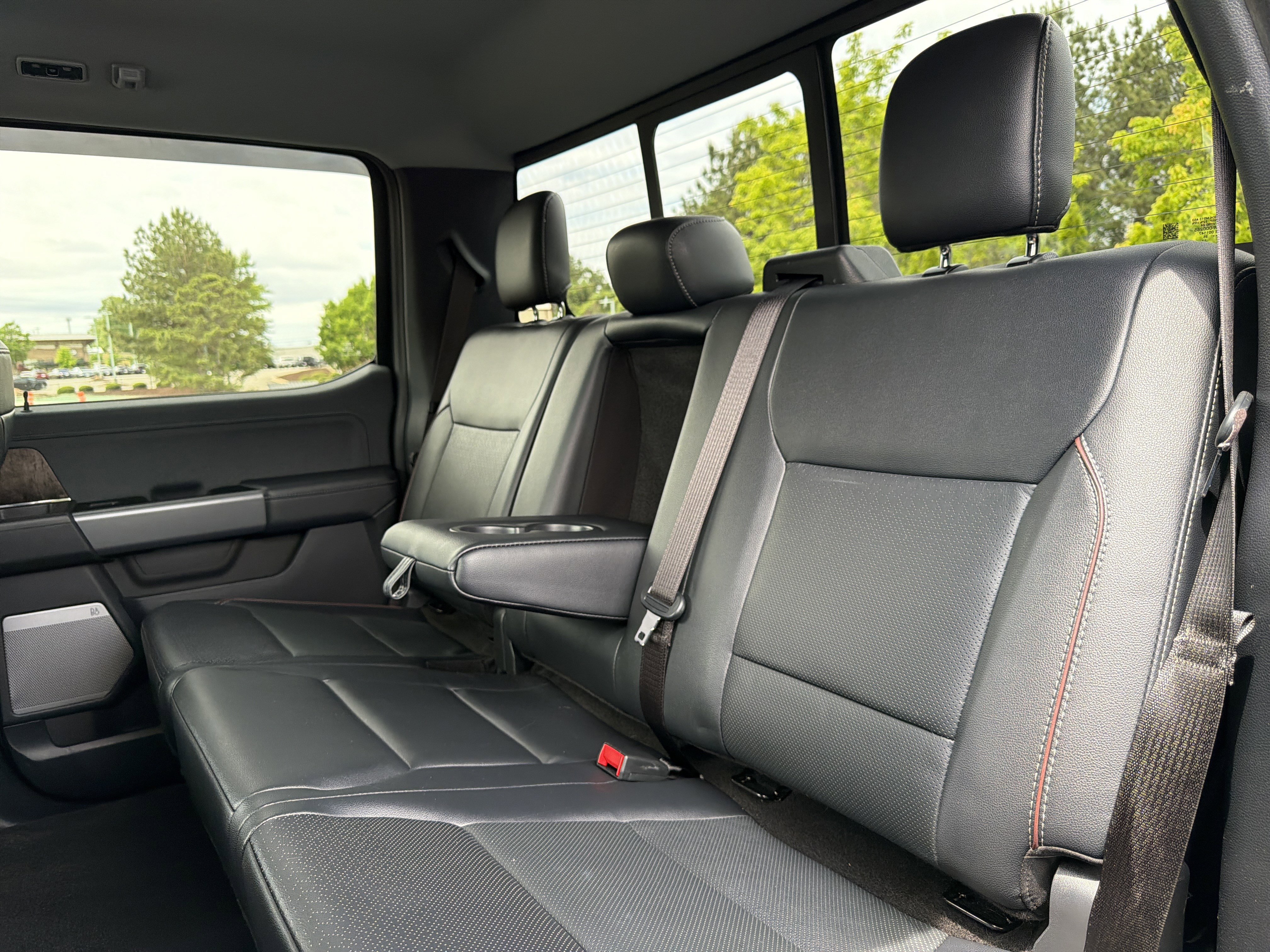 Used 2022 Ford F150 Lariat AWD/4WD image 9