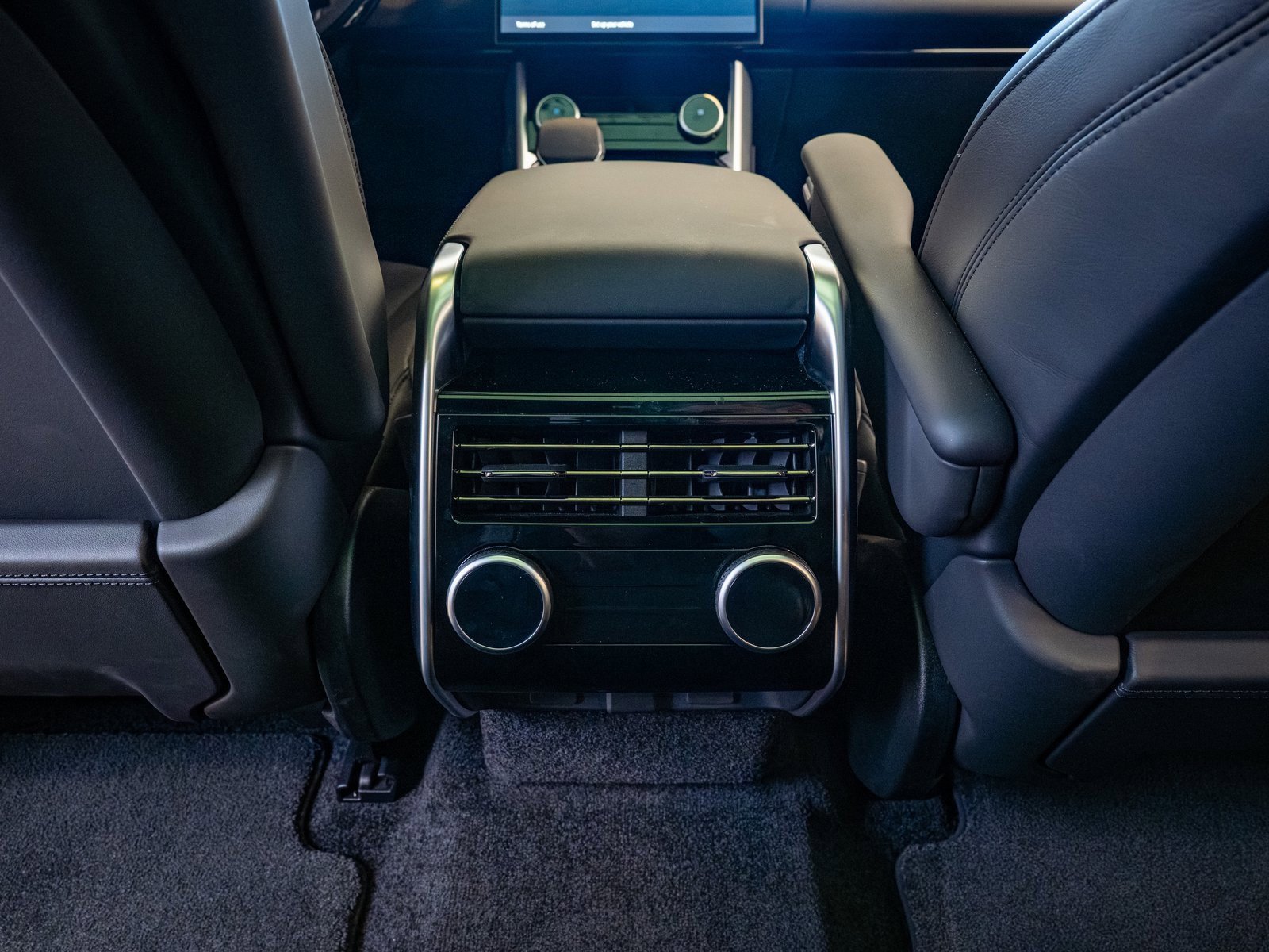 Used 2023 Land Rover Range Rover SE image 29