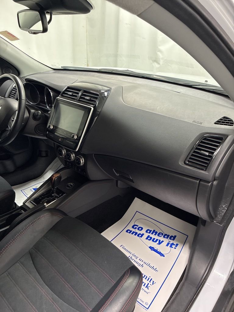 Used 2024 Mitsubishi Outlander Sport LE image 28