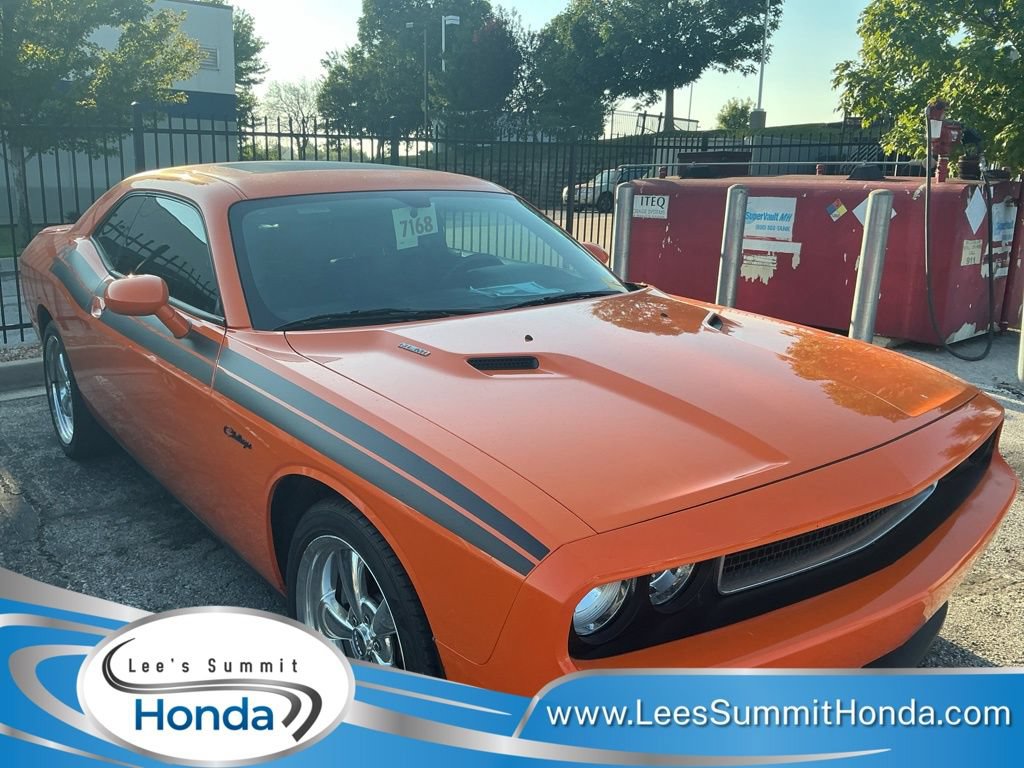 Used 2012 Dodge Challenger R/T RWD image 10