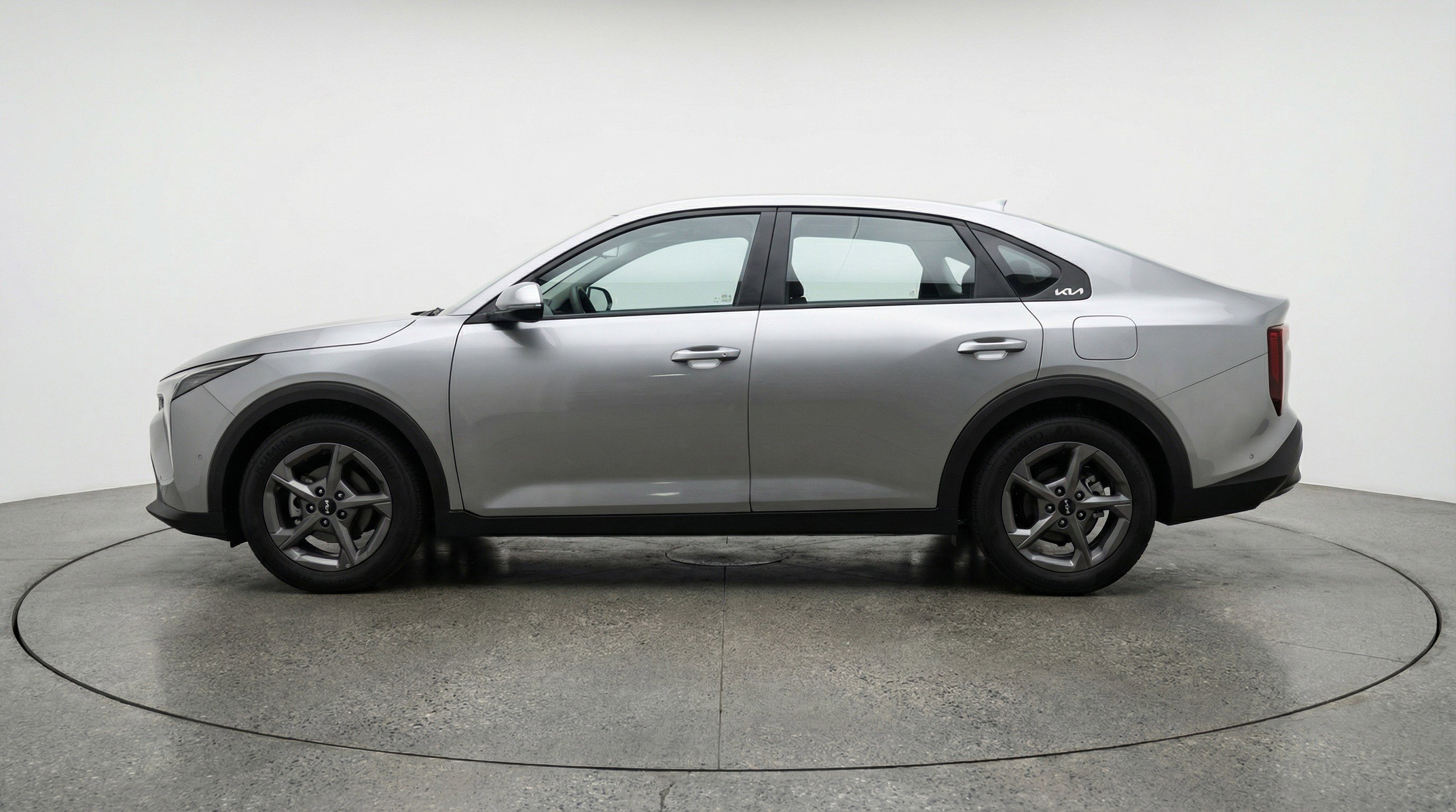 Used 2025 Kia K4 LXS image 5