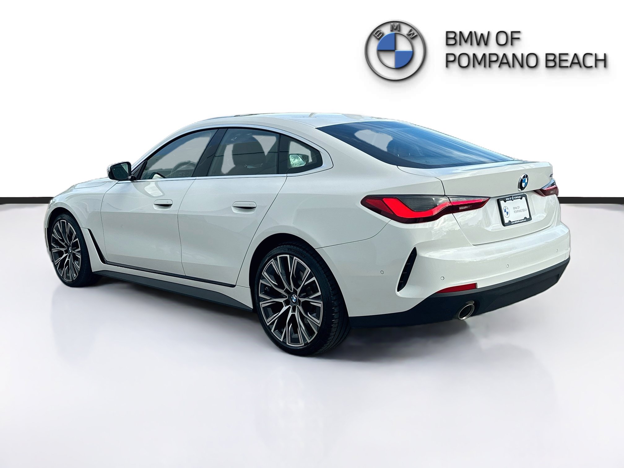 Used 2024 BMW 430i Gran Coupe w/ Premium Package RWD image 5