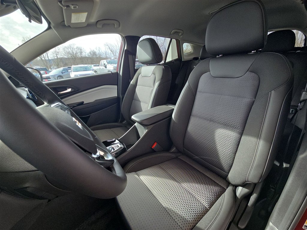 New 2025 Chevrolet Trax LT w/ LT Convenience Package image 18