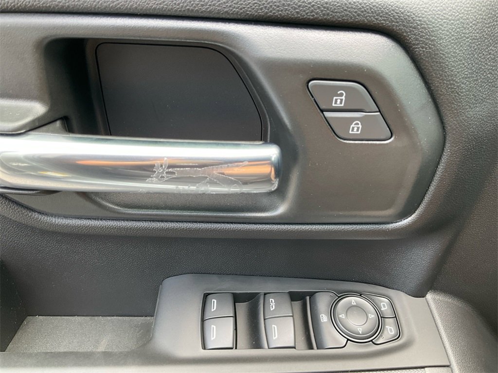 New 2025 Chevrolet Silverado 1500 Custom image 25