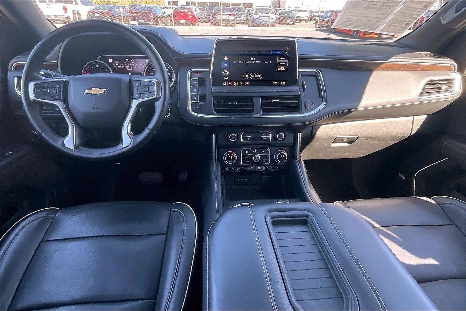 Used 2021 Chevrolet Tahoe Premier w/ Premium Package AWD/4WD image 16