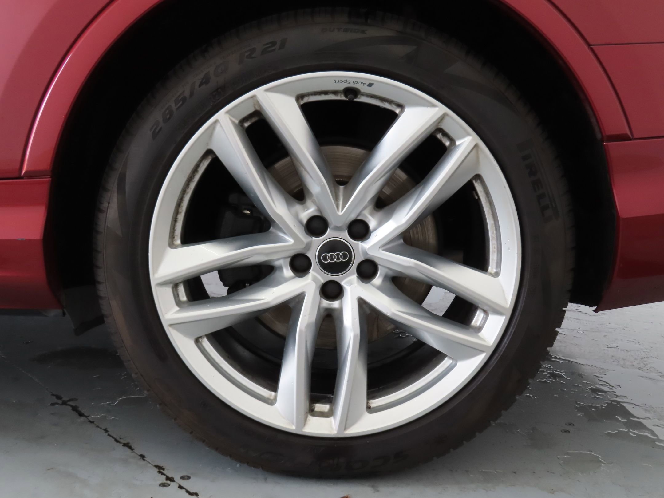 Used 2020 Audi SQ7 Premium Plus w/ SQ7 Black Optic Package image 30