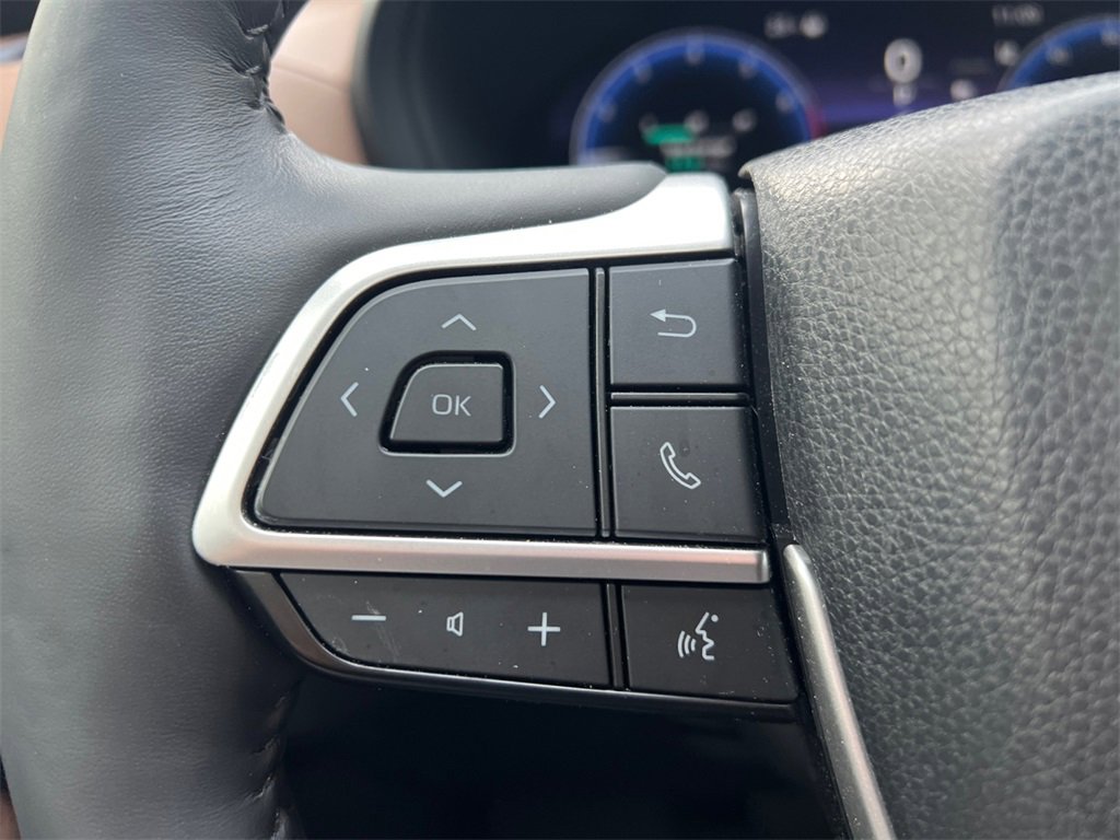 Used 2024 Toyota Grand Highlander Platinum image 23