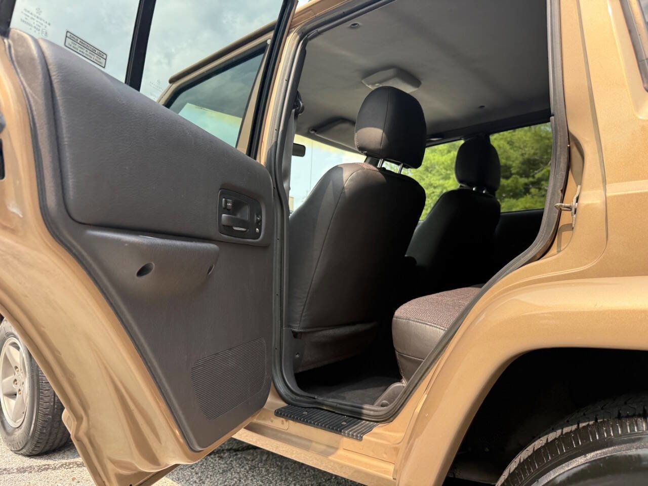 Used 1999 Jeep Cherokee Classic image 55