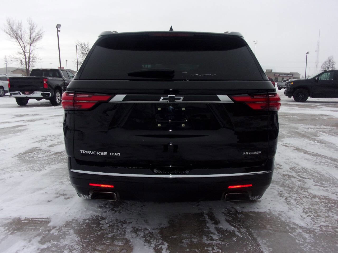 Used 2023 Chevrolet Traverse Premier image 7