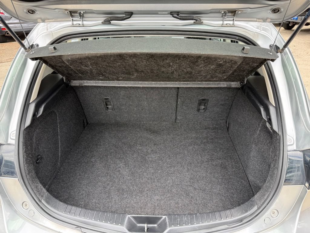 Used 2012 MAZDA MAZDA3 i Grand Touring FWD image 16