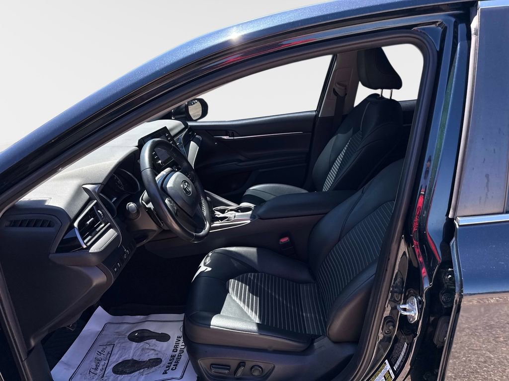 Used 2021 Toyota Camry SE FWD image 19