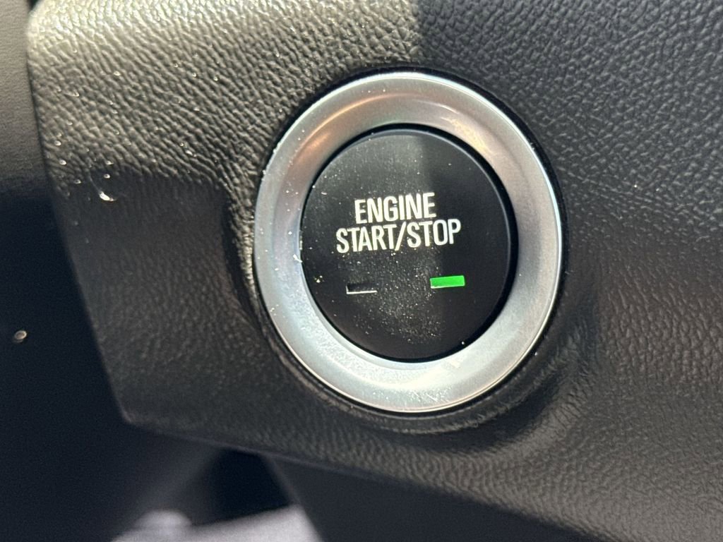 Used 2024 GMC Terrain SLE FWD image 16