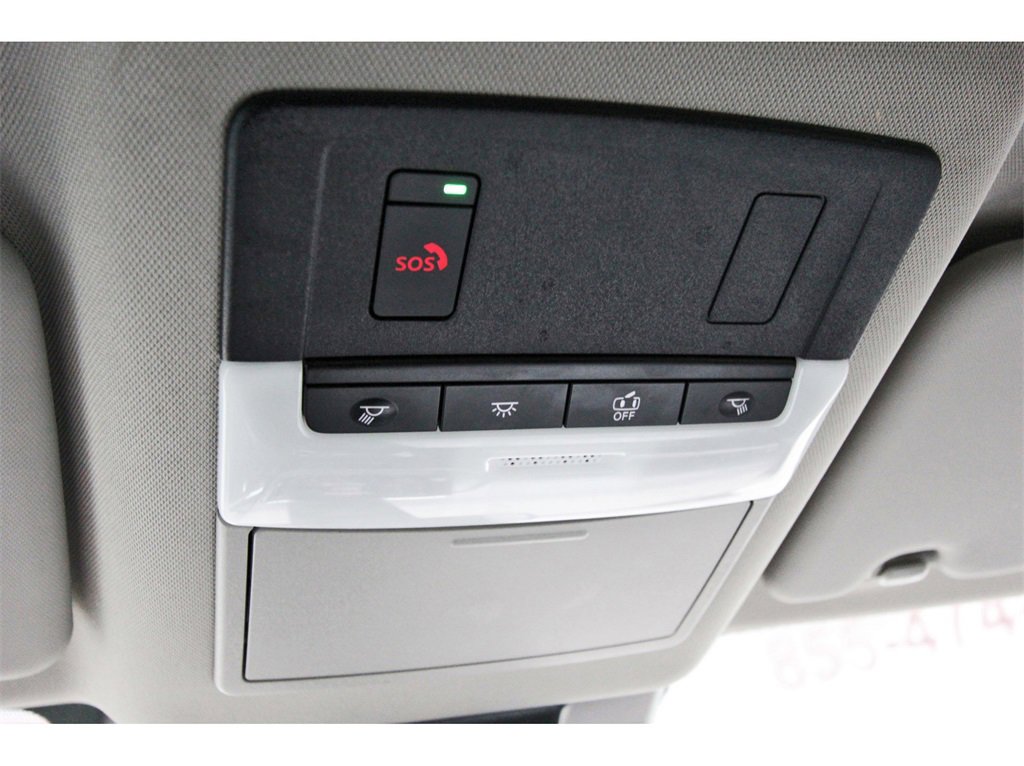 Used 2023 Nissan Rogue SV image 25