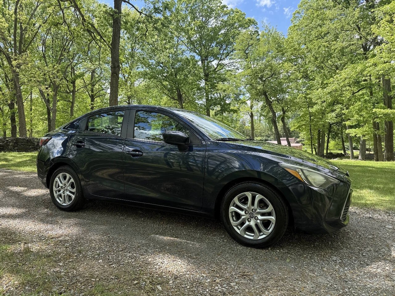Used 2016 Scion iA FWD image 7