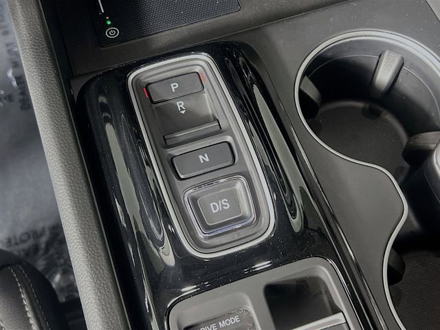 Used 2025 Honda Pilot Touring image 24