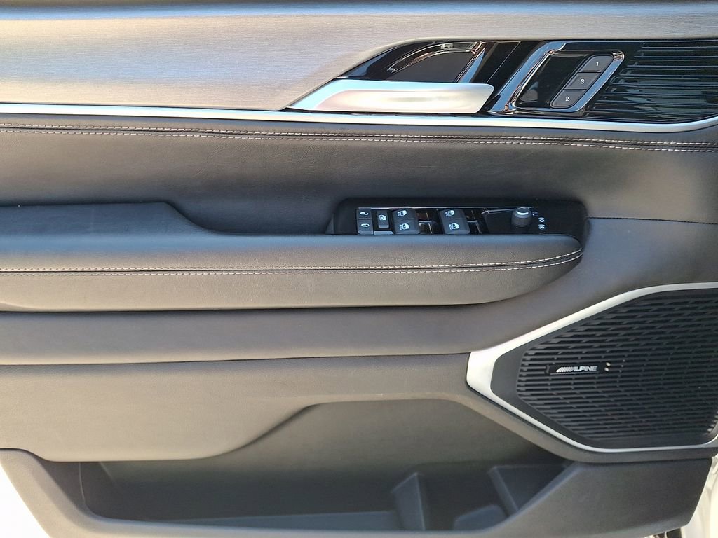Used 2024 Jeep Wagoneer Series II w/ Convenience Group I image 16