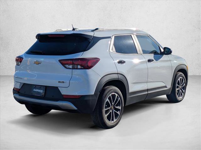 New 2025 Chevrolet TrailBlazer LT w/ Convenience Package image 2