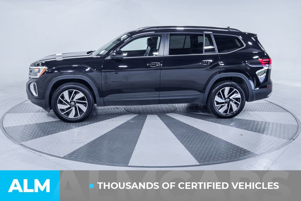 Used 2025 Volkswagen Atlas SE image 5