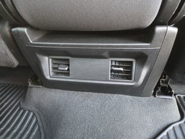 Used 2022 Chevrolet Silverado 2500 Custom w/ Custom Value Package image 11