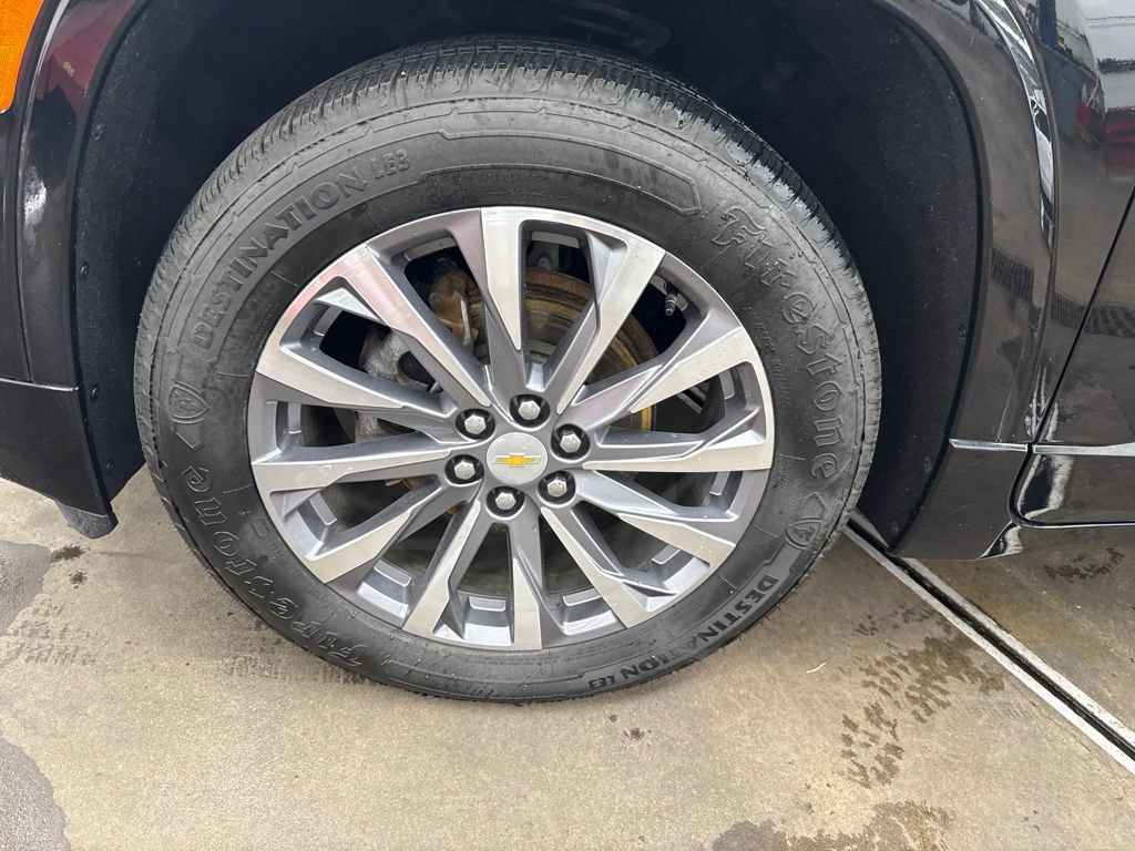 Used 2023 Chevrolet Traverse Premier AWD/4WD image 11