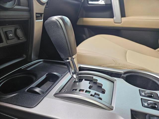 Used 2021 Toyota 4Runner SR5 Premium w/ Moonroof Package RWD image 12