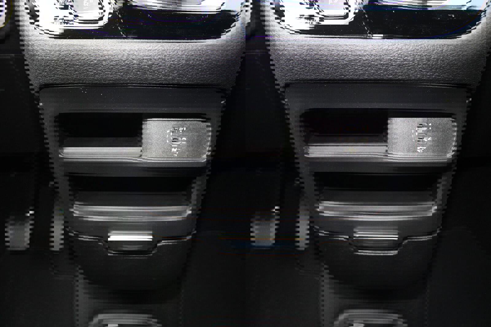 New 2026 Chrysler Pacifica Select w/ S Appearance Package image 23