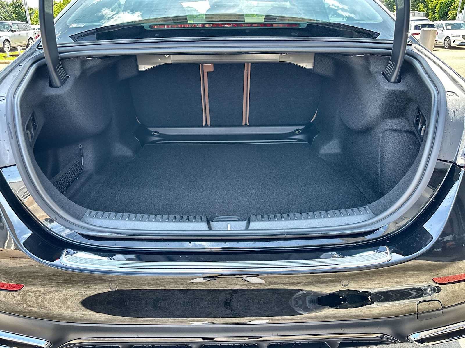 New 2026 Mercedes-Benz E 350 4MATIC Sedan image 17