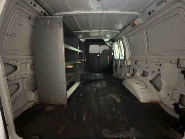 Used 2006 Ford E-250 and Econoline 250 RWD image 22