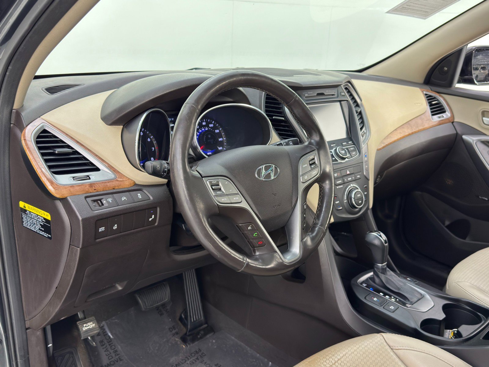 Used 2014 Hyundai Santa Fe w/ Technology Package 05 image 13