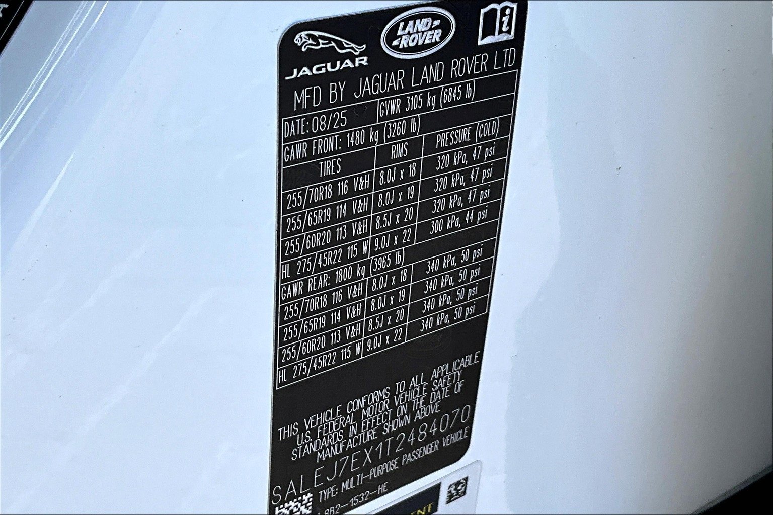 New 2026 Land Rover Defender 110 S image 13