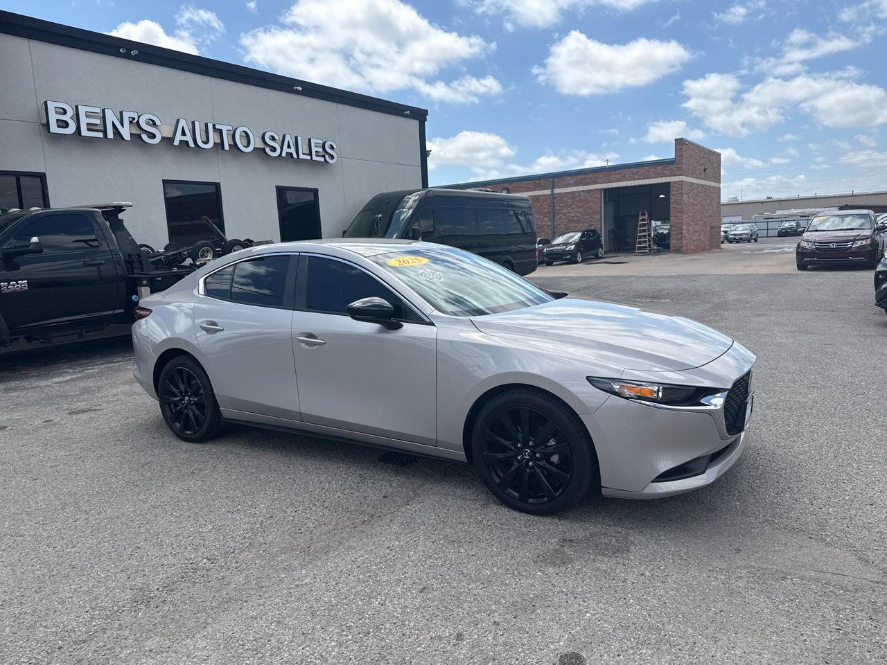 Used 2025 MAZDA MAZDA3 s FWD image 4