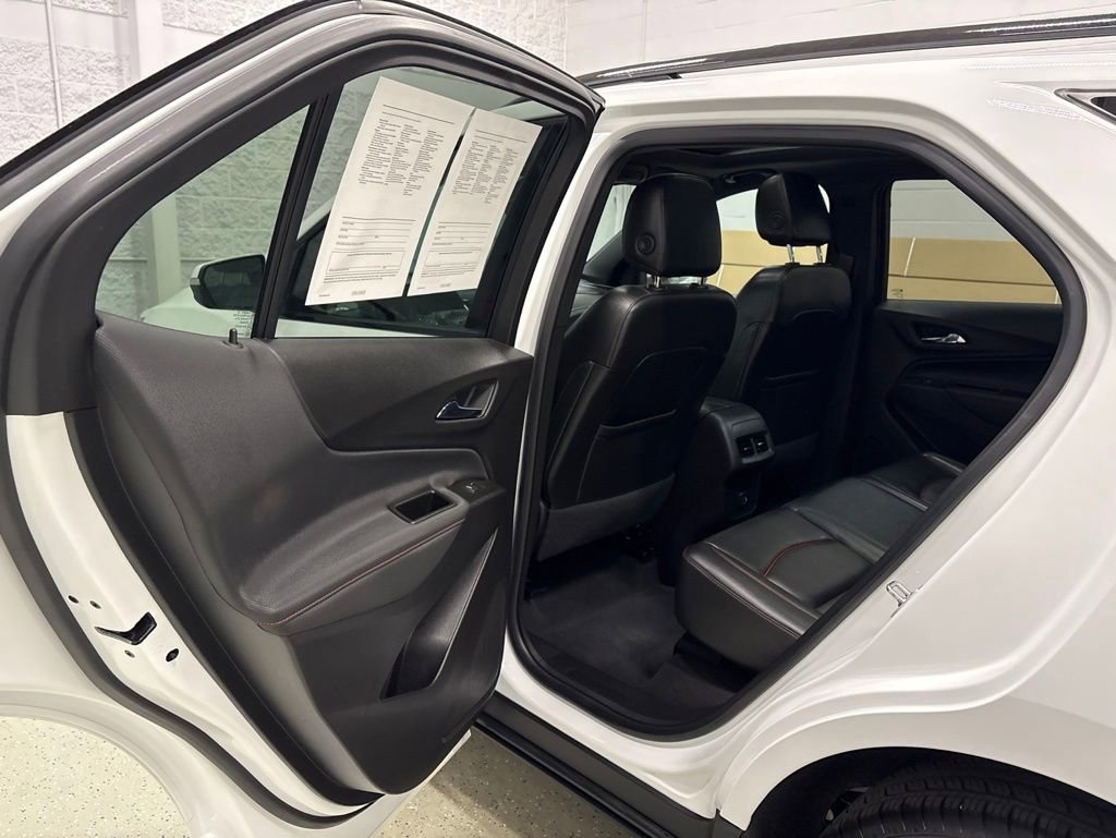 Used 2024 Chevrolet Equinox RS w/ RS Leather Package AWD/4WD image 11