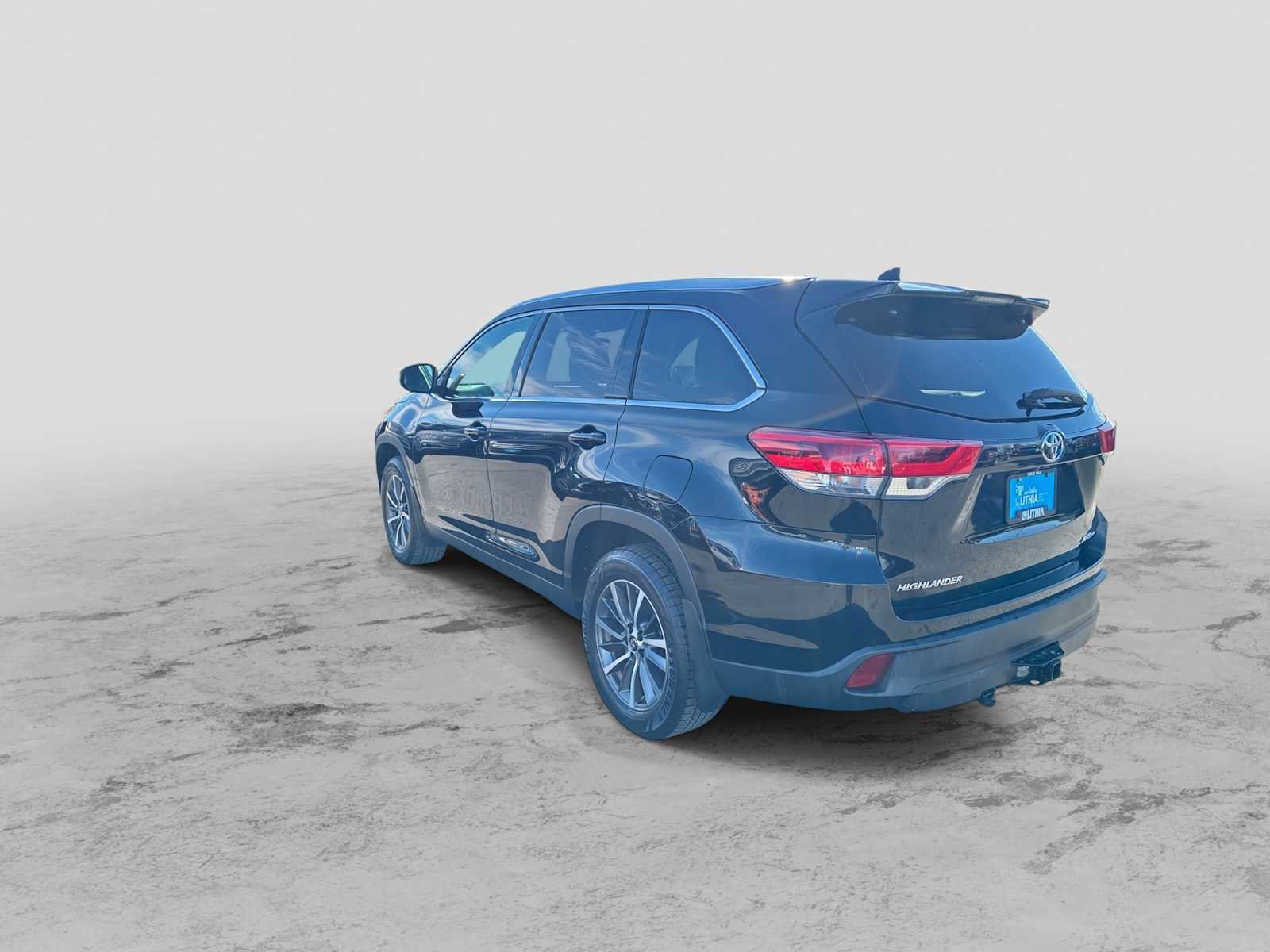 Used 2019 Toyota Highlander XLE image 6