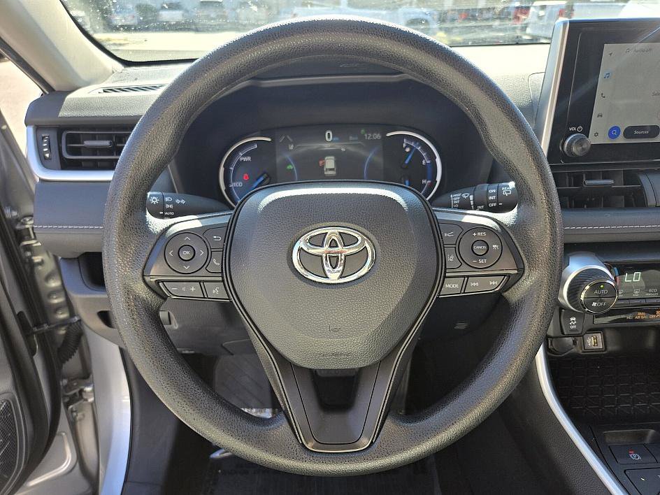 Used 2024 Toyota RAV4 XLE image 24