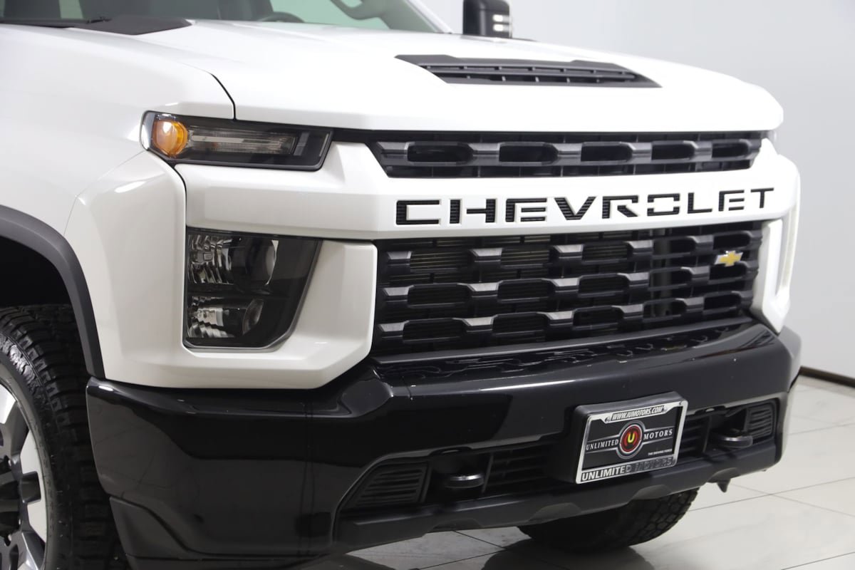 Used 2021 Chevrolet Silverado 2500 Custom w/ Custom Value Package AWD/4WD image 32